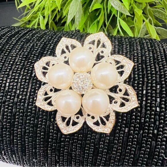 Vintage Large Filigree Pearl Flower Floral Silver Tone Brooch unsigned 4219 - Picture 1 of 6